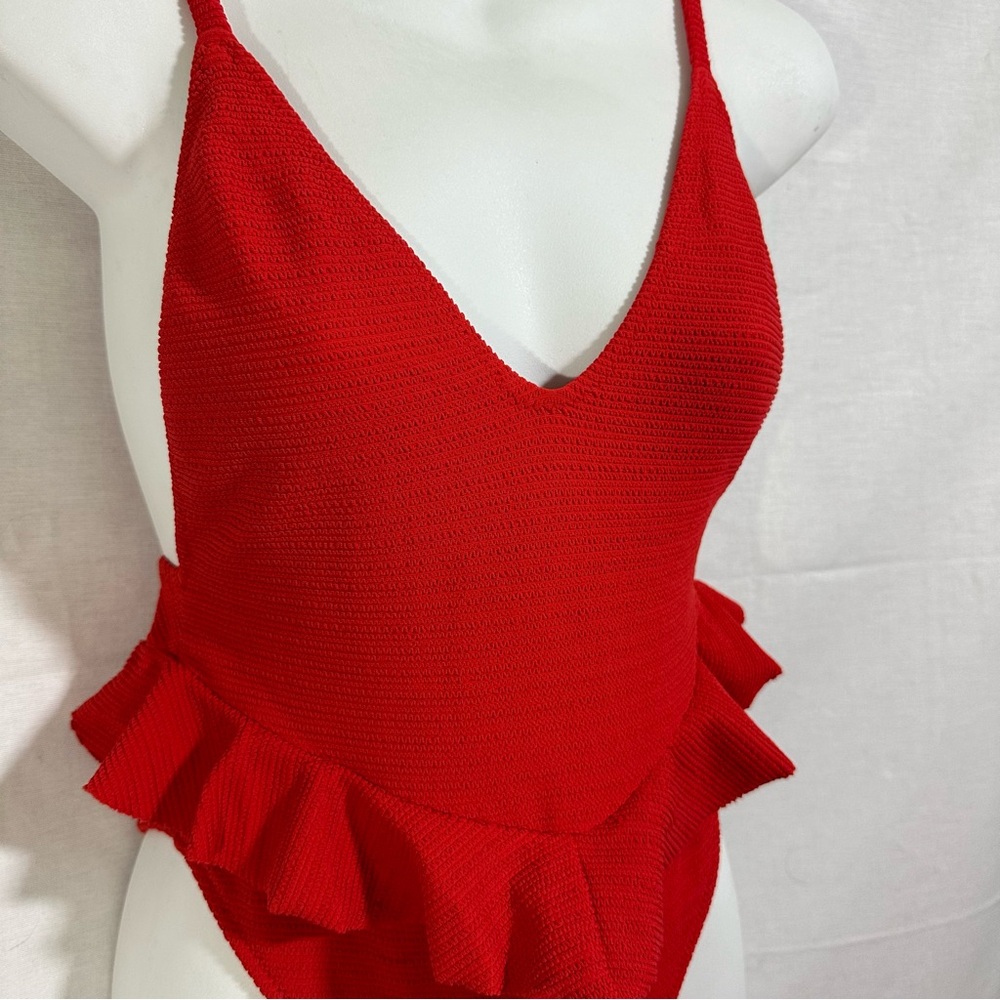 Montce Cynthia Textured Swimsuit One Piece Crimson - Picture 4 of 10